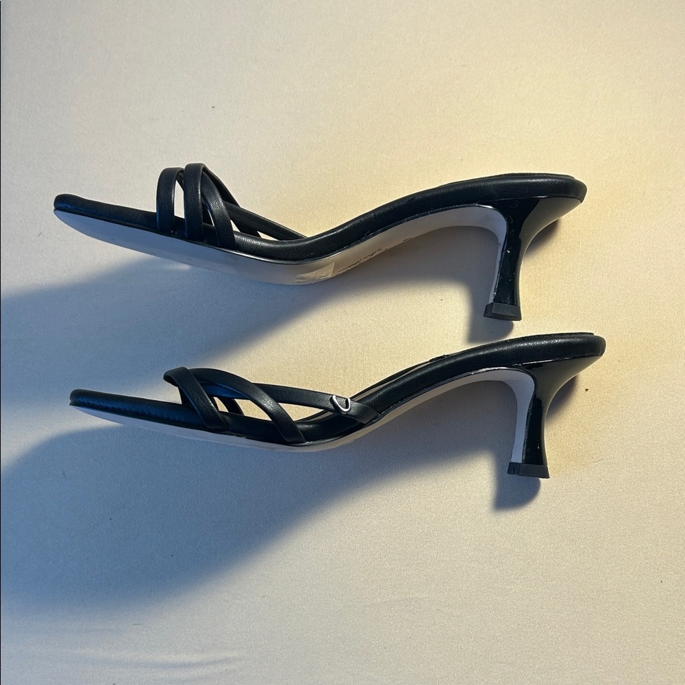 Circus by Sam Edelman Black Strappy Slide Mules - Picture 2 of 4